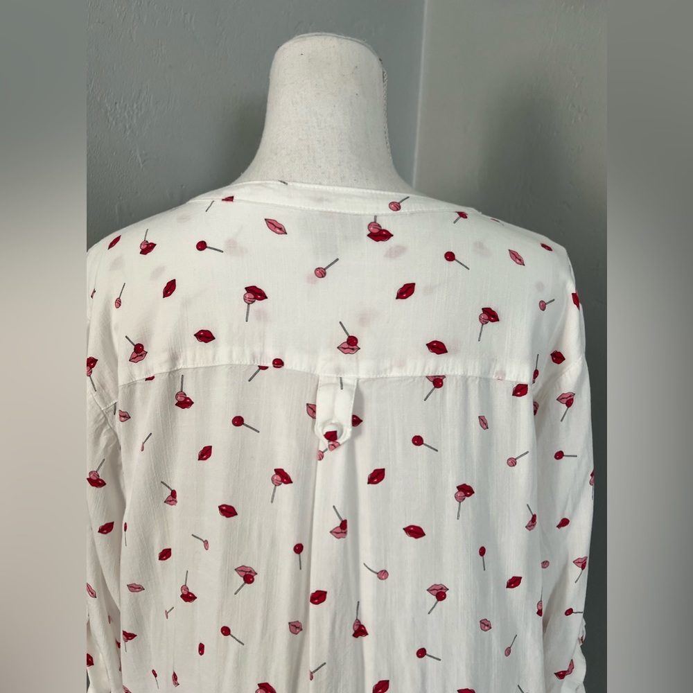 Torrid blouses size 1 - Picture 5 of 10